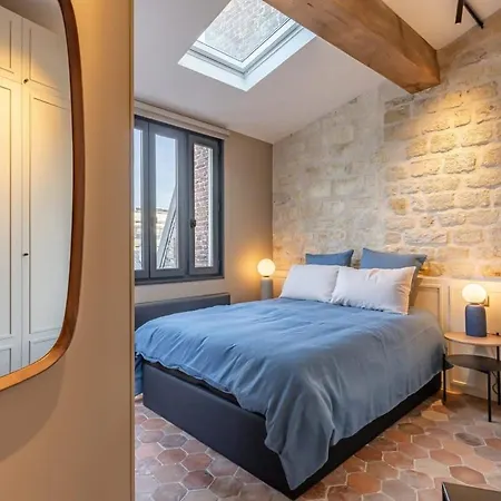 Apartman Lovely Penthouse With Terrasse