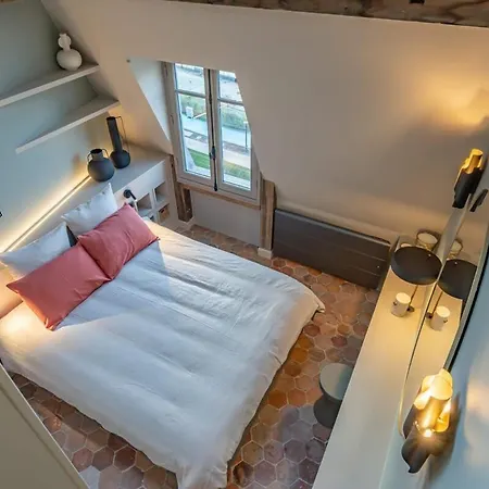 Apartman Lovely Penthouse With Terrasse